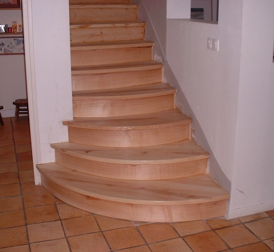 menuiserie: escalier 01 habillage en bois aprs